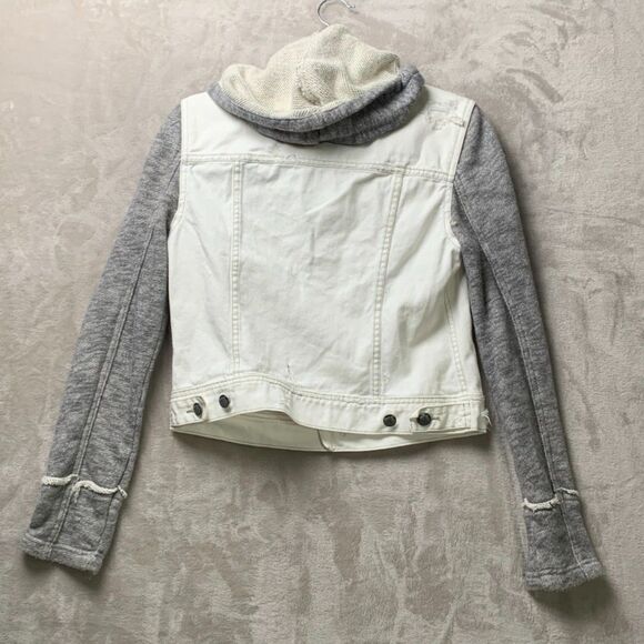 FREE PEOPLE CASUAL TERRY CLOTH JACKET WOMENS Size SMALL WHITE DENIM 39F434J138 - Picture 3 of 15